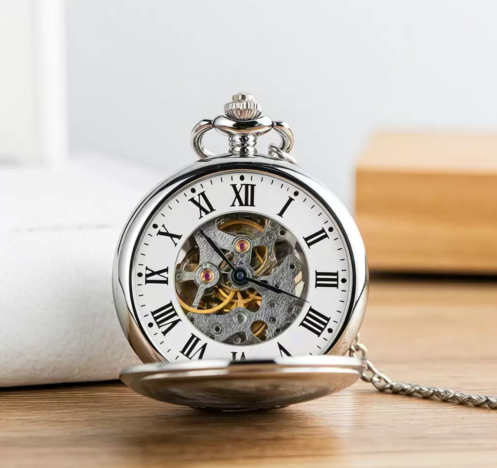 系列-银白色的怀表插图2